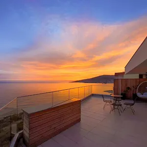 Dorchester **** Sarandë